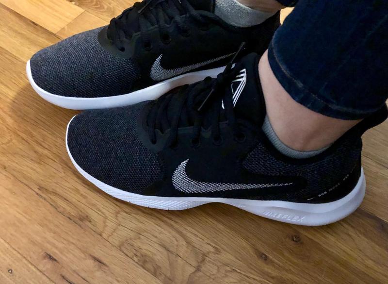 Nike Flex Experience shoes
