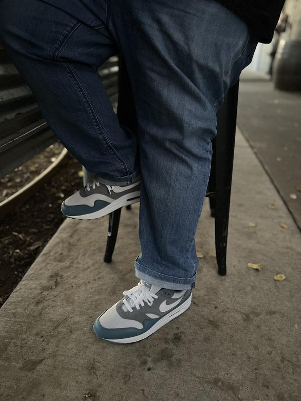 Customer photo for "Nike air max 1"