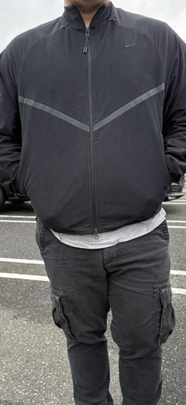 Customer photo for "Awesome Jacket for Fall & Spring work outs"