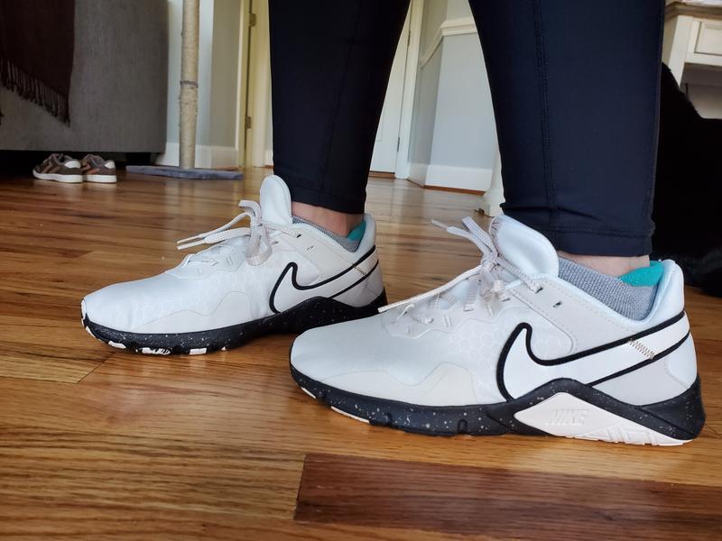 Nike Legend Essential 2 Premium Women's Training Shoes