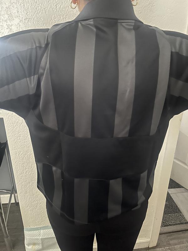 Customer photo for "The Swoosh’s take on a Classic"