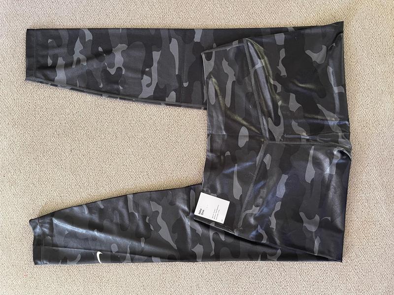 Dri Fit One Women's Mid Rise Camo Leggings