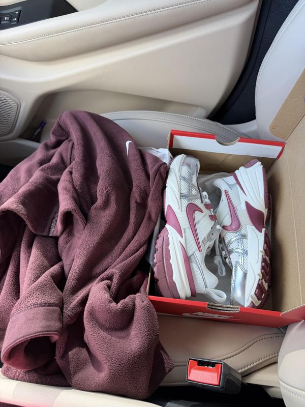 Customer photo for "Disappointed in the color"
