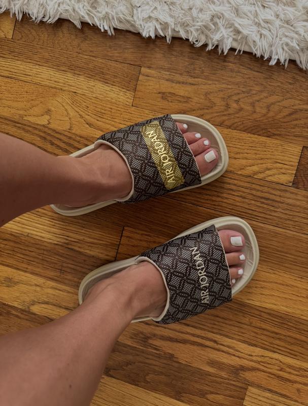 Review Thumbnail Image 0 245260580