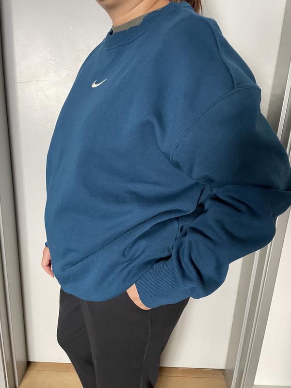 Retro nike sweatshirt discount women's