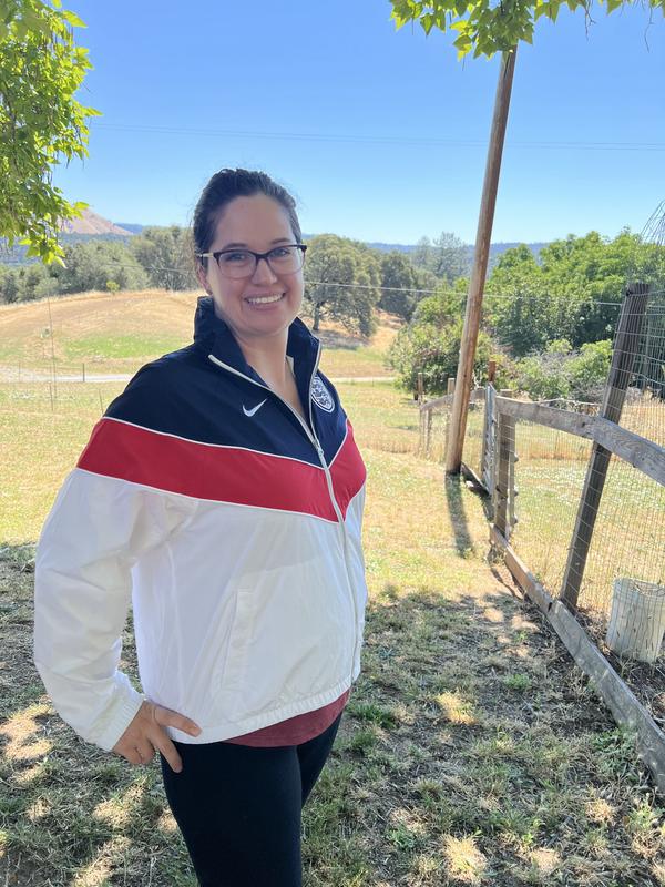 Nike Women's White England National Team Windrunner UV Woven Full