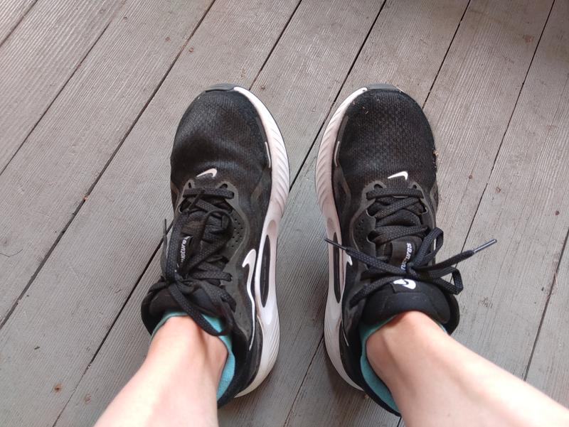 Customer photo for "Fashionable shoe for shorter runs"