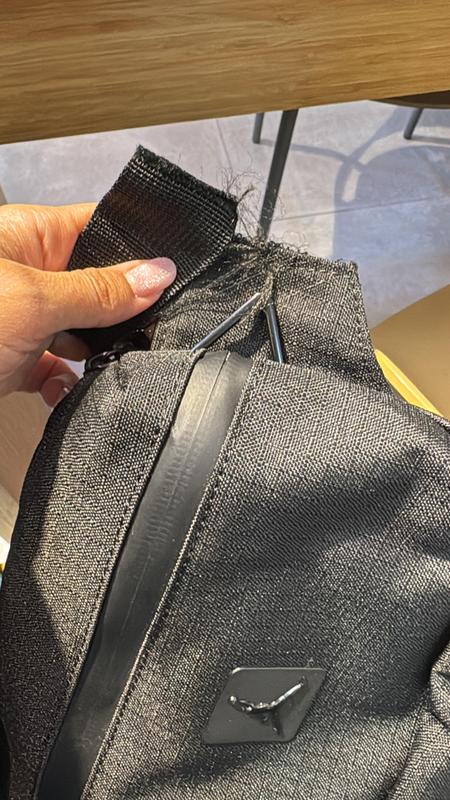 Poor quality, I received the product and within a week it was broken