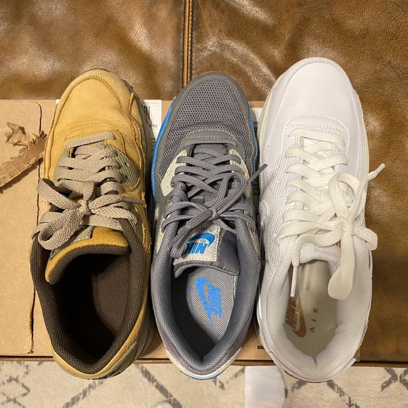 They're all 6Y (24 cm), but the new ones (the white ones) look and feel larger.