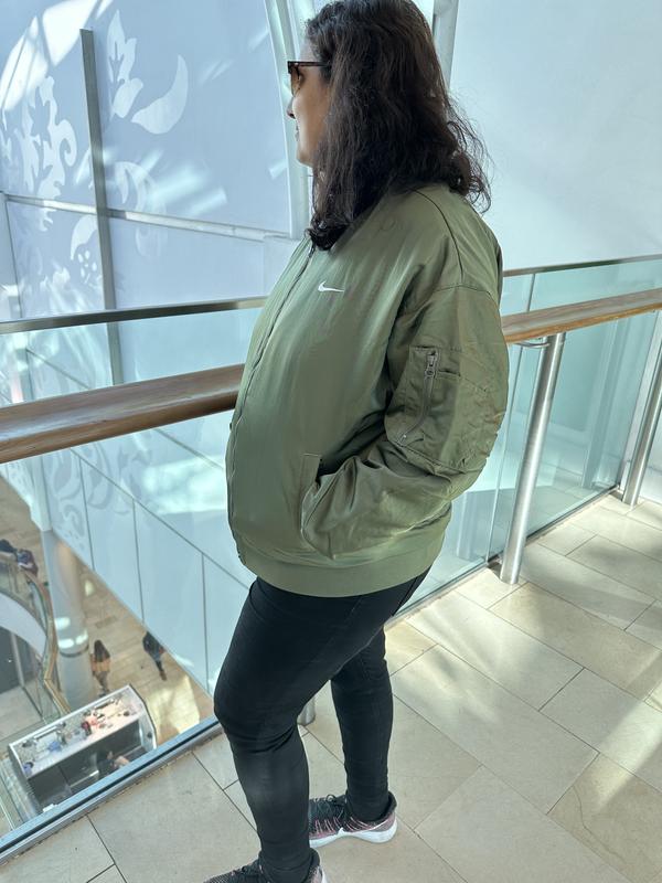 Review Thumbnail Image 0 225983320