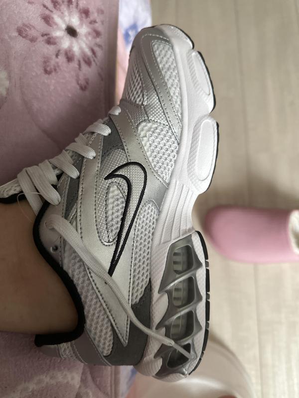 Customer photo for "Shoe too tight"