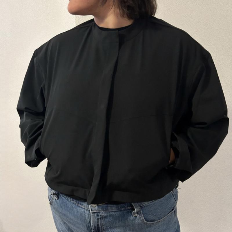 Customer photo for "Nike women’s 24.7 jacket"