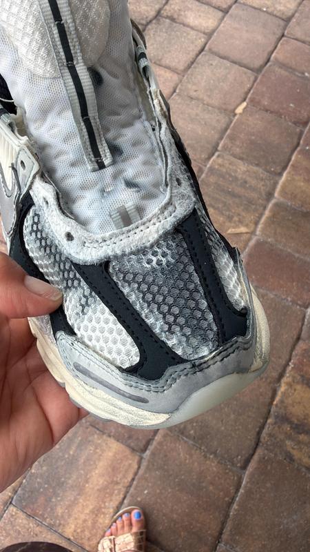 Review Thumbnail Image 0 250060287