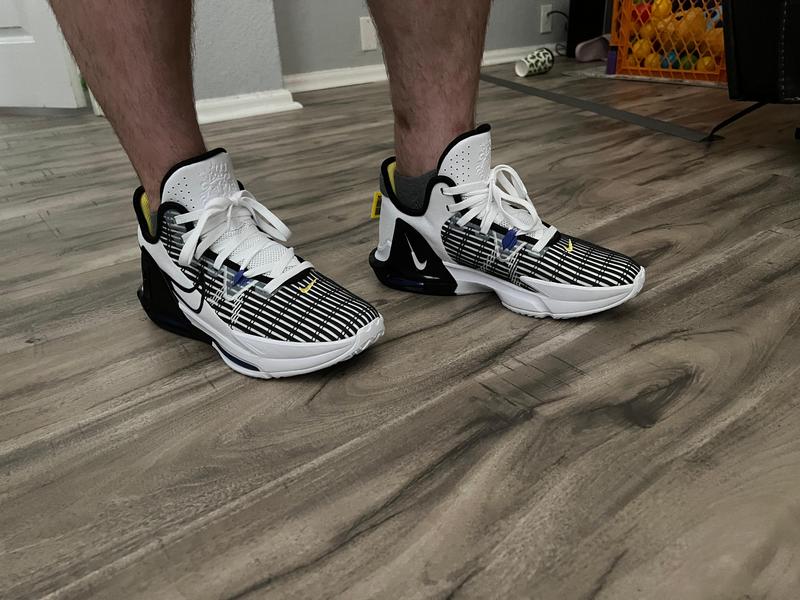 Lebron Witness 6 Basketball Shoes