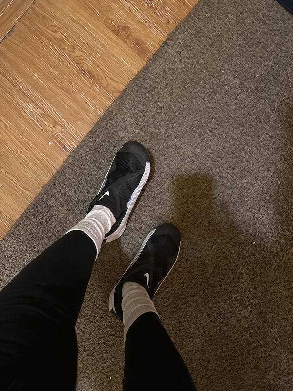 Customer photo for "Nike go fly easy"