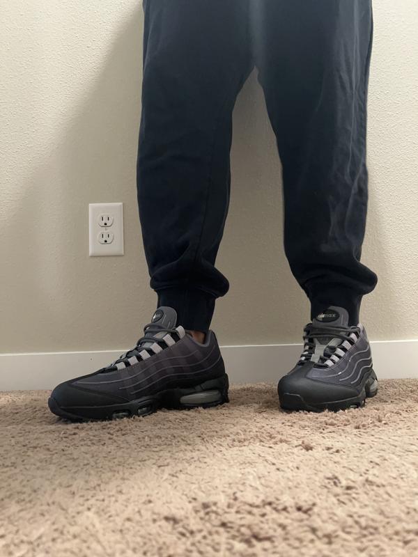 Customer photo for "Solid Black Airmax"