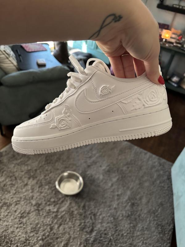 靴 Nike Women's Air Force 1 '07 White Roses NIKE ナイキ ウィメンズ エアフォース スニーカー WMNS AIR