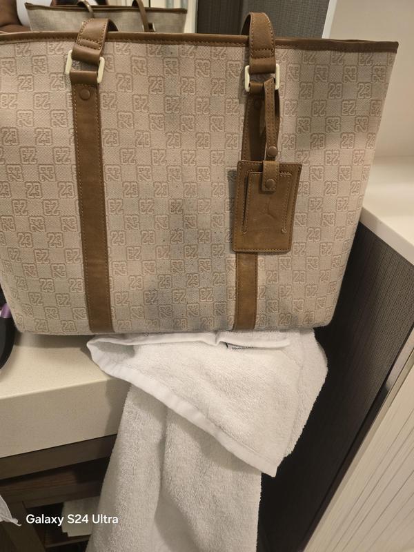 Review Thumbnail Image 0 233066460