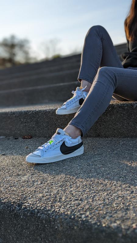 Nike Blazer Low '77 Jumbo Women's Shoes.