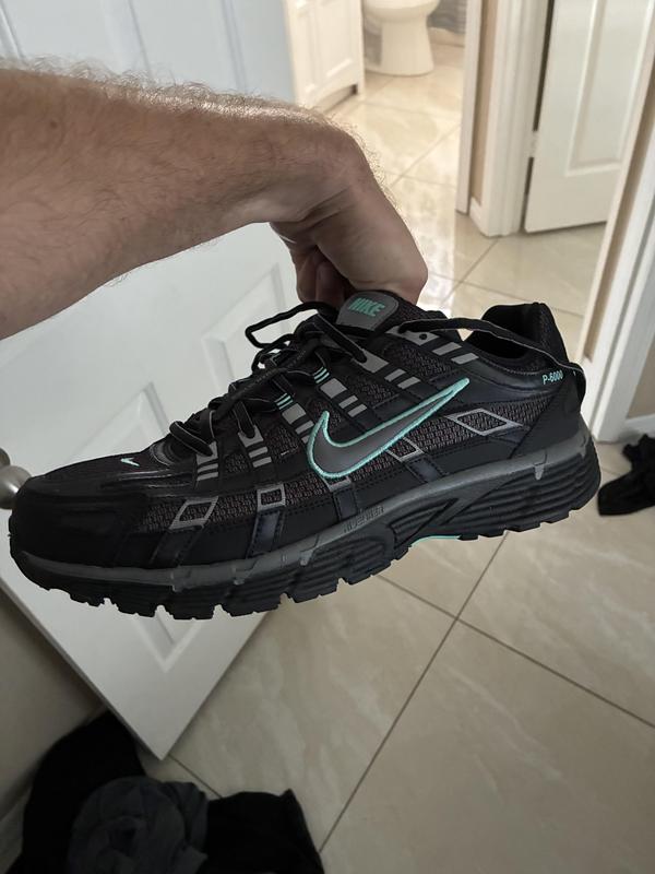 Customer photo for "Stunning visual with Cyan p-6000 model 👟"