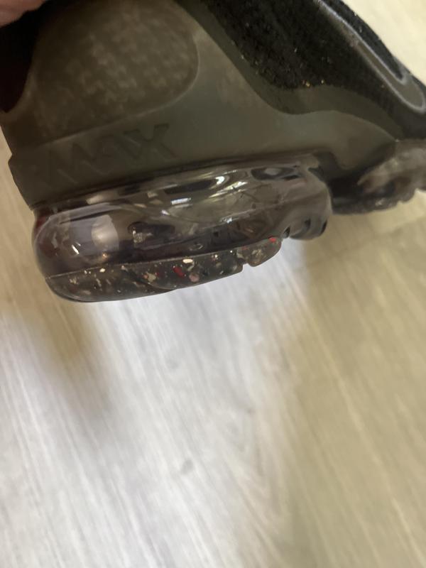 Tiny scratches on bubble