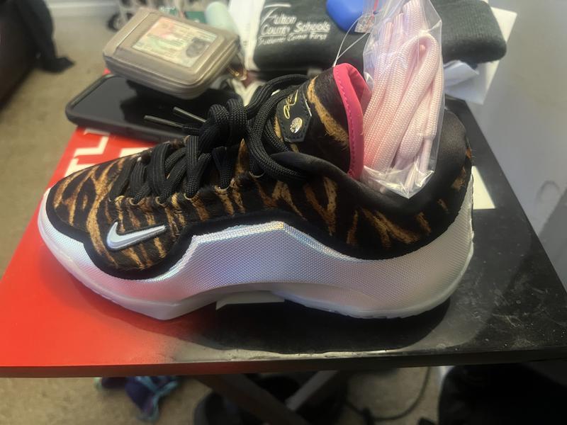 Nike LeBron XXIII 'Chosen One' Basketball Shoes | Dick's Sporting