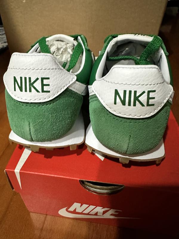 Customer photo for "Classic retro lifestyle shoe"