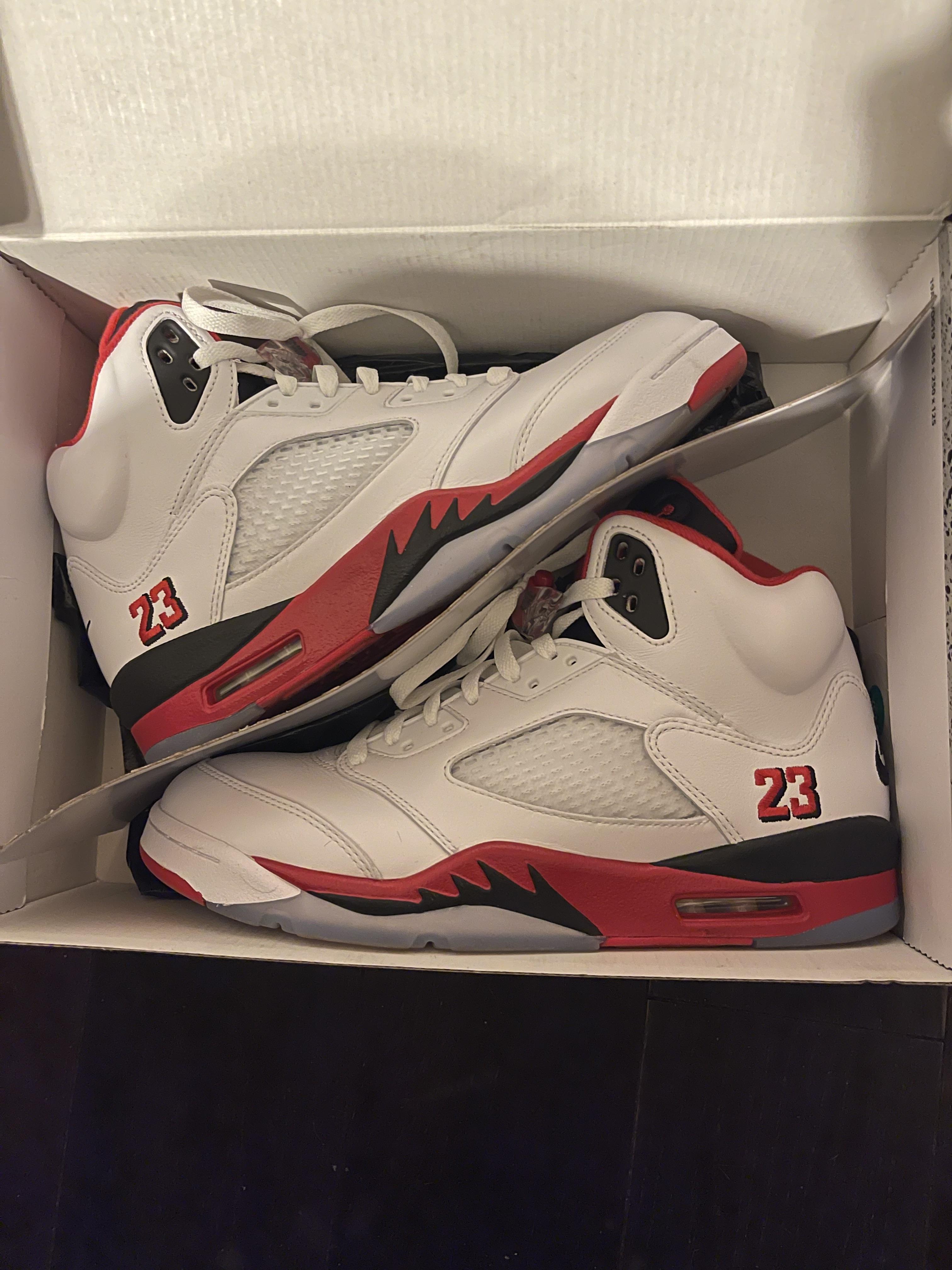 Air Jordan 5 Retro Basketball Shoes | Dick's Sporting Goods