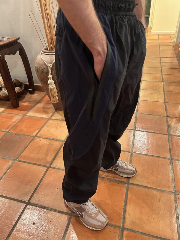 Customer photo for "Tech Woven Pro Oversize Pant Review"