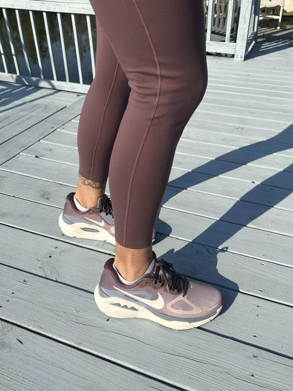 Review Thumbnail Image 0 248956357