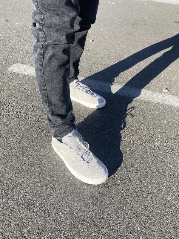 Review Thumbnail Image 0 228552964