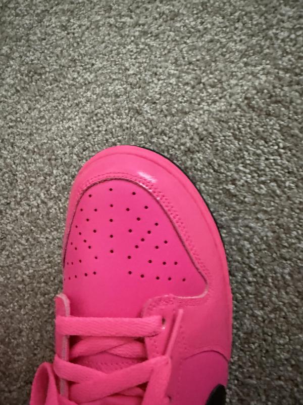 Customer photo for "Excellent quality. I love the color and fit."