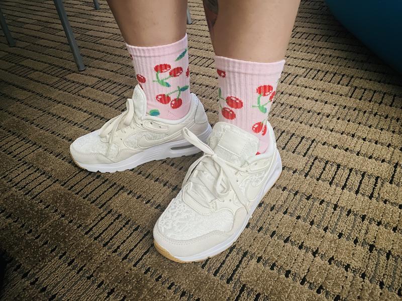 Review Thumbnail Image 0 245993542