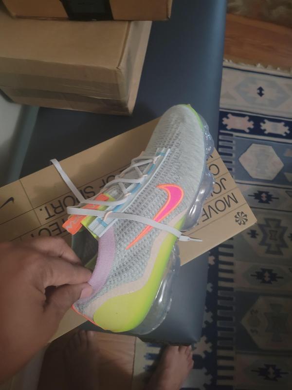 Customer carousel item 8.