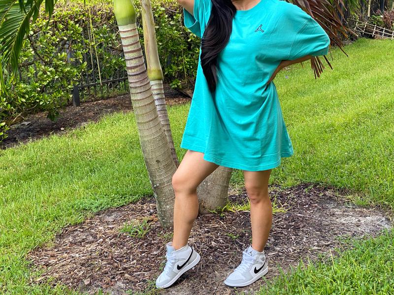 Review Thumbnail Image 0 219658420