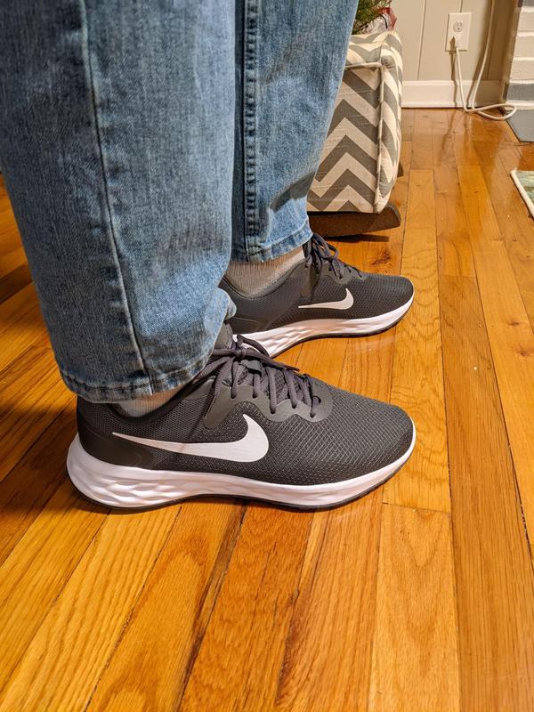 Nike Revolution 6 Running Shoes