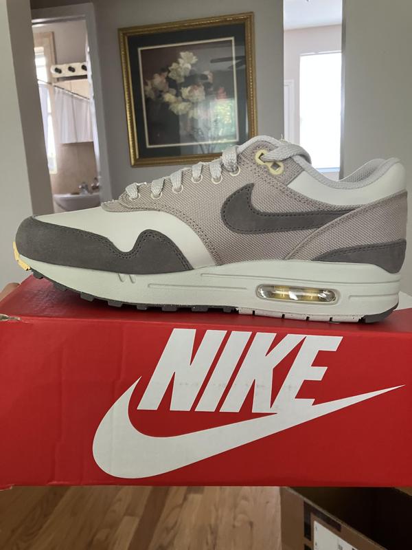 Review Thumbnail Image 0 242573143