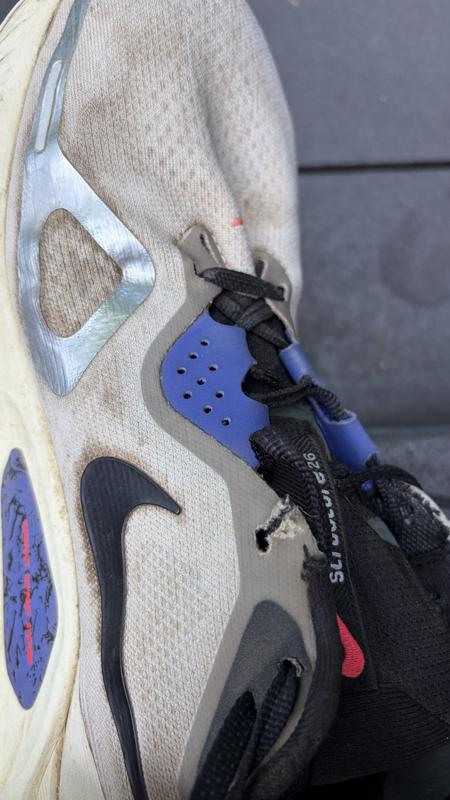 Customer photo for "Cheap lace holes"