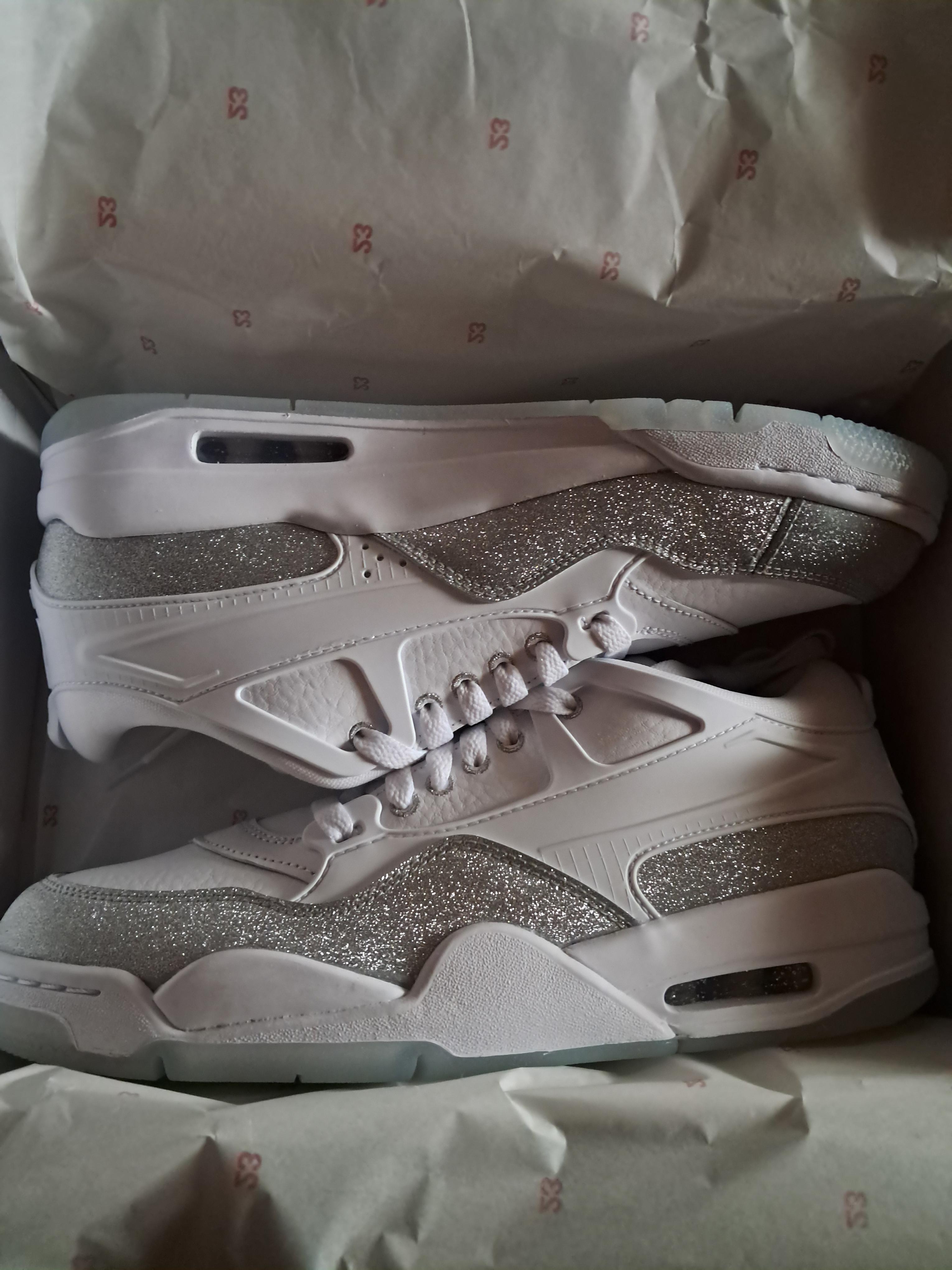 ナイキ] エア ジョーダン 4 RM W AIR JORDAN 4 RM アルミニウム