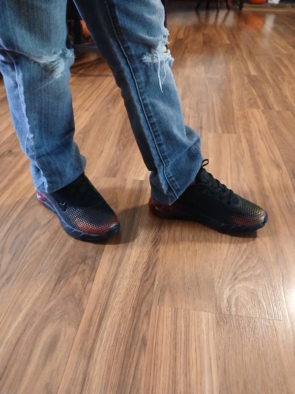 Customer photo for "Kid's Air Max Phoenix"