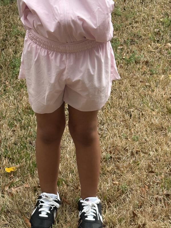 Customer photo for "My honest UV WOVEN SHORTS Review"