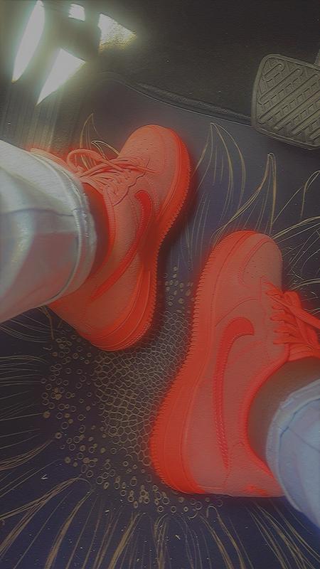 Customer photo for "Outstanding ORANGE 🍊"