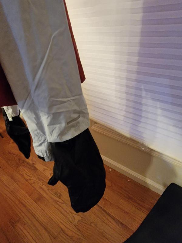 Customer photo for "Great jacket for jogging in ANY SEASON"