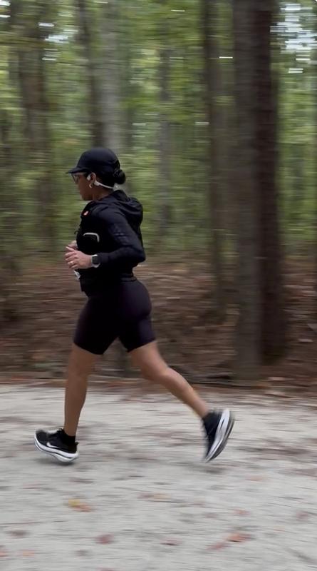 The shoe offers excellent traction on both trails and pavement!