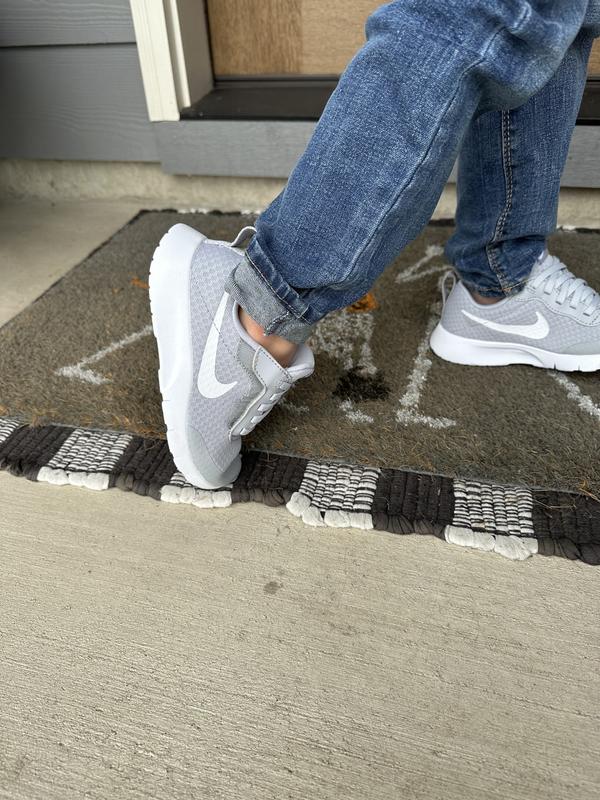 Nike tanjun outfit men deals