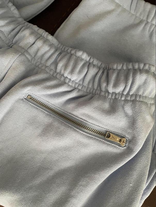 Review Thumbnail Image 0 210975814