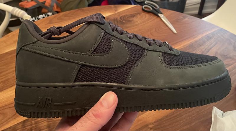 Customer photo for "Black is actually 2-tone green/black"