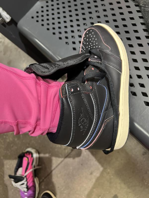Customer photo for "Questionable"