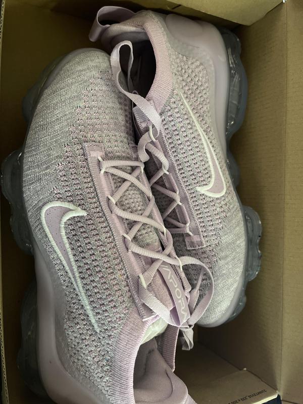 Customer carousel item 9.