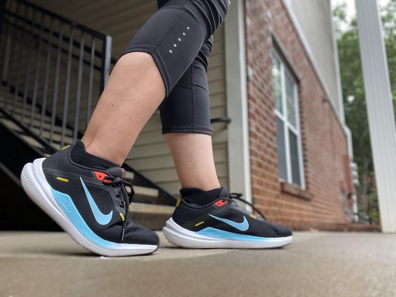 Nike Air Zoom Winflo 10 ブラック新品24㎝レディース Nike Winflo 10 Women's Road Running Shoes. Nike JP